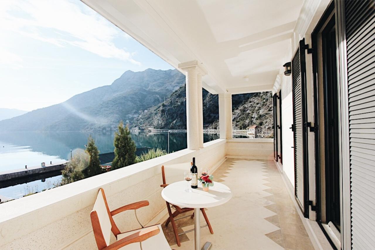 Villa Teuta Risan Esterno foto